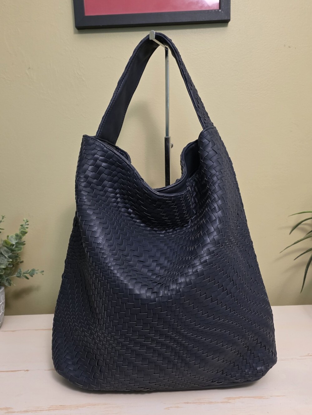 Deux Lux | Navy Vegan Woven Leather Hobo Shoulder Bag